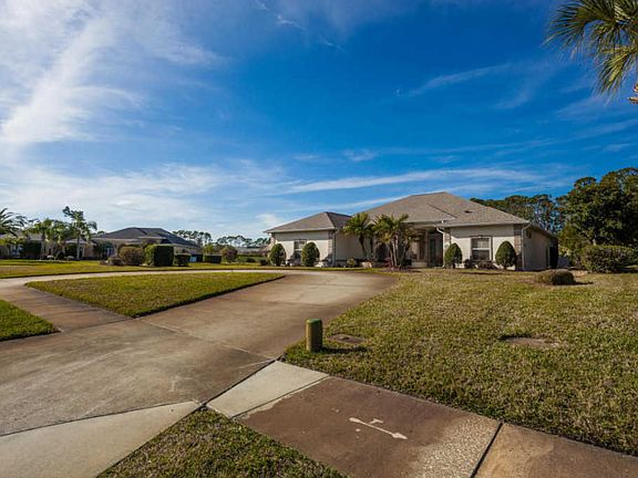 3rd image of 208 Pleasant Valley Dr