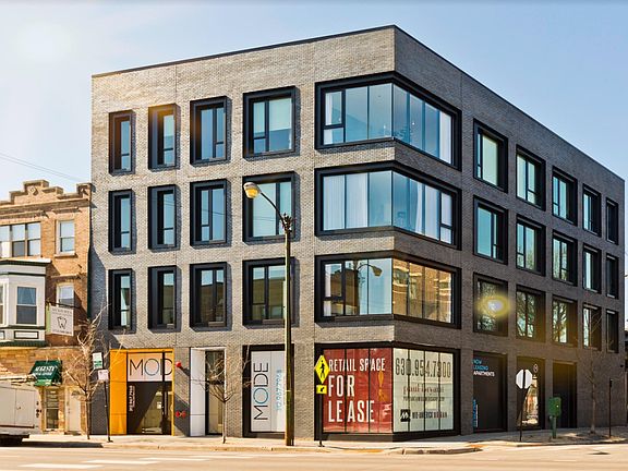 2nd image of 3455 N Lincoln Ave #204