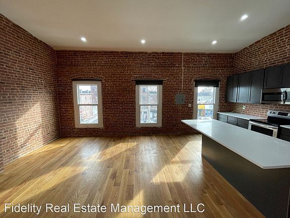 3rd image of 194 Broadway Floor 2