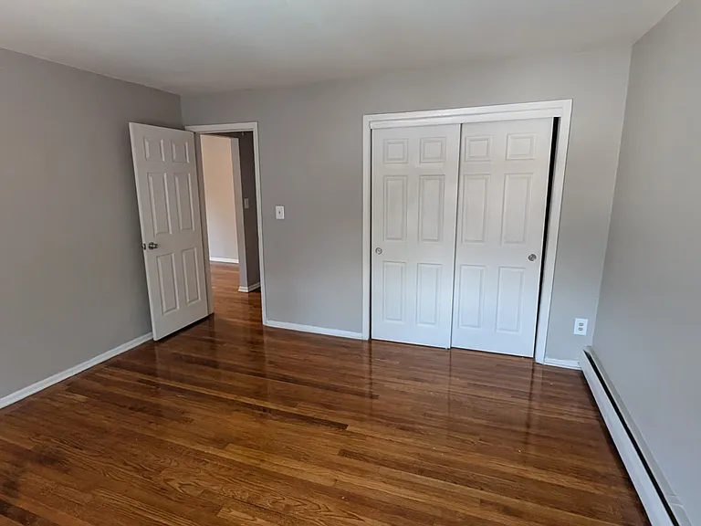 225 River Rd — Photo 8