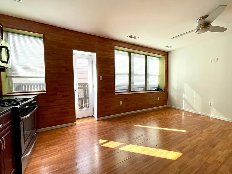 120 S 46th St #2B — Photo 5