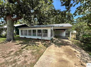 19967 Lakeview Ave, Warsaw, MO 65355