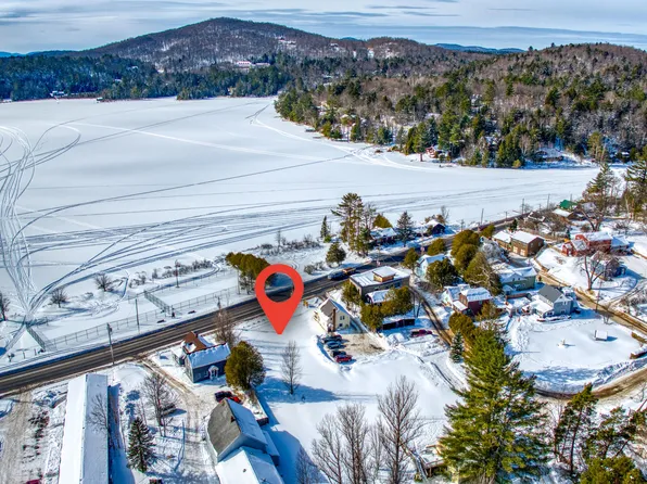 22 Colony Ct, Saranac Lake, NY 12983