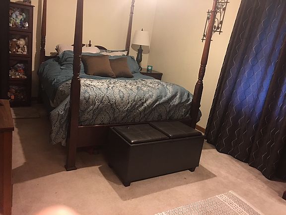 3rd image of 320 Emerald Dr