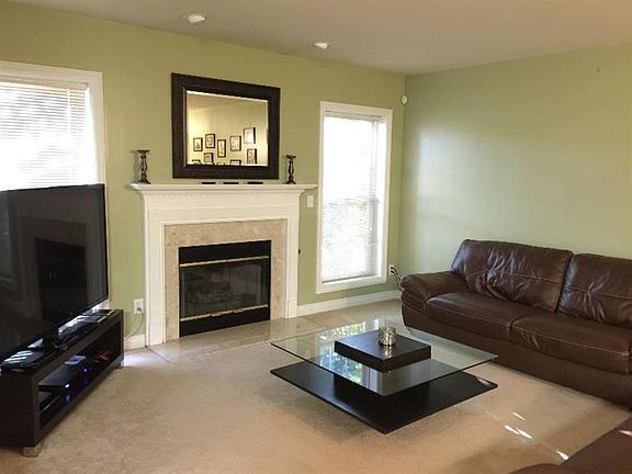 4th image of 5732 Wellesley Ln