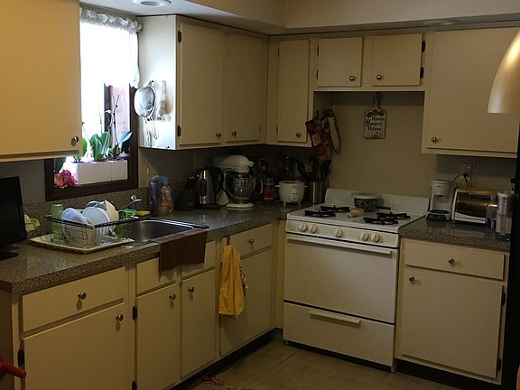 4th image of 50 Fremont Ave