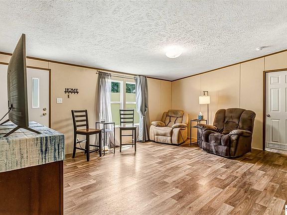 3rd image of 1401 Guston Bewleyville Rd