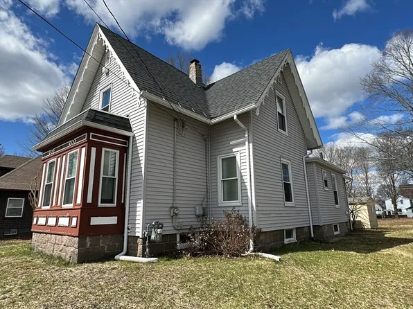 12 Madison St, Taunton, MA 02780