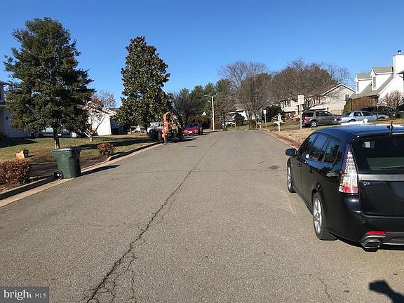 4th image of 1644 Harrier Ln