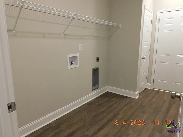 211 Lasso Dr — Photo 9