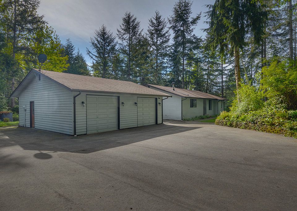 1st image of 25276 Chris Ln NE