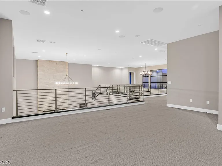 65 Garibaldi Way — Photo 41