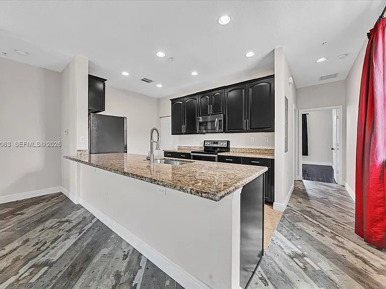 995 SW 147th Ave #2514 — Photo 10