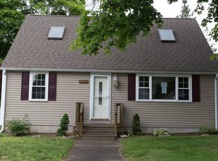 129 Maple St, Lincoln, RI 02838