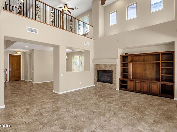 5th image of 3927 E Waller Lane