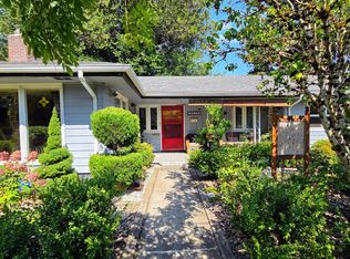 10121 NE Shaver St, Portland, OR 97220