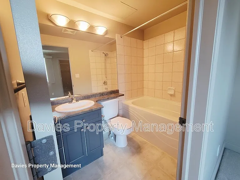 10319 111th St NW #508 — Photo 10
