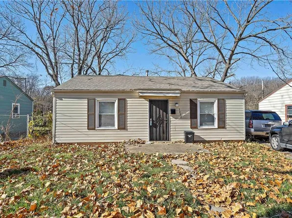 5452 College Ave, Kansas City, MO 64130