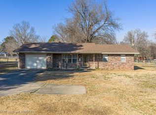 205 Bell Rd, Greenwood, AR 72936
