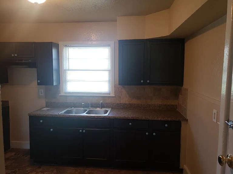 4009 Miller Ave — Photo 4