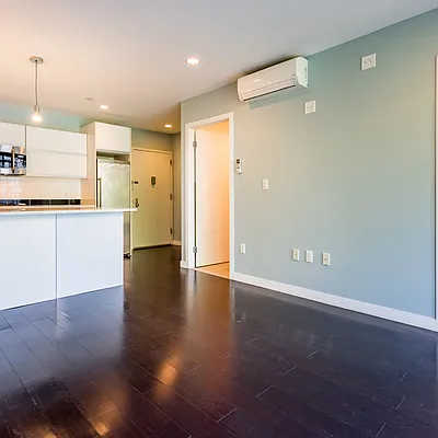 Rented by Nooklyn NYC LLC | media 13