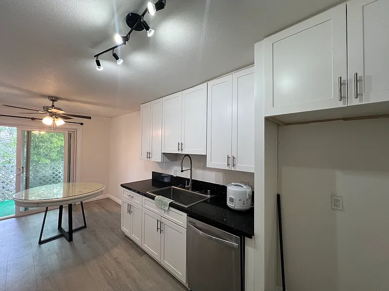 23659 Golden Springs Dr #F-5 — Photo 6