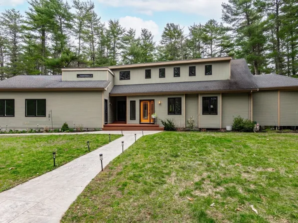 170 Pine St, Norton, MA 02766