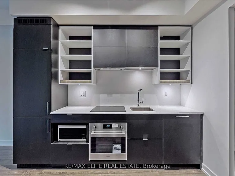 20 Edward St #1307 — Photo 14