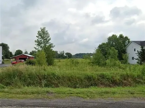 6455 Salt Rd, Clarence, NY 14031