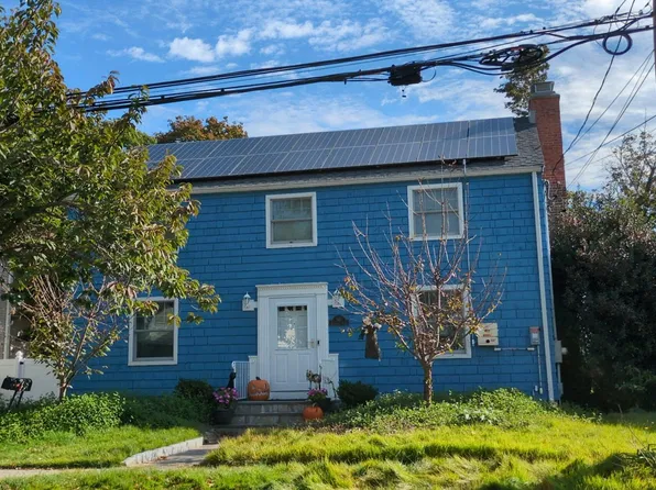 96 Blakeman Pl, Stratford, CT 06615