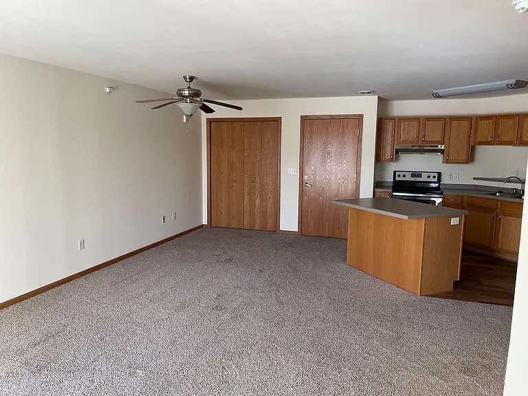 Door Creek Apartments — Photo 7