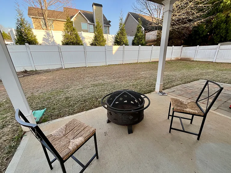 39 Camden Cir — Photo 48