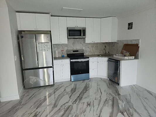 Kitchen, photo 1