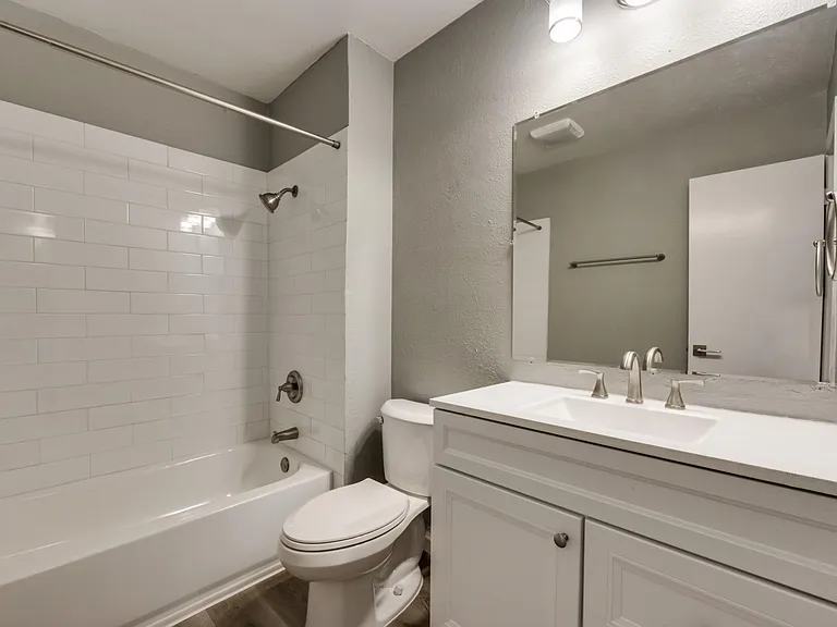 2129 Lewis Trl — Photo 7