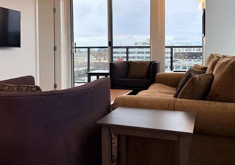1100 Yates St #611 — Photo 2