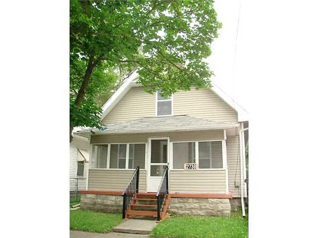 2738 Albion St photo 1