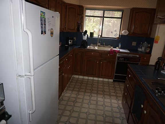 5th image of 896 Pondside Dr