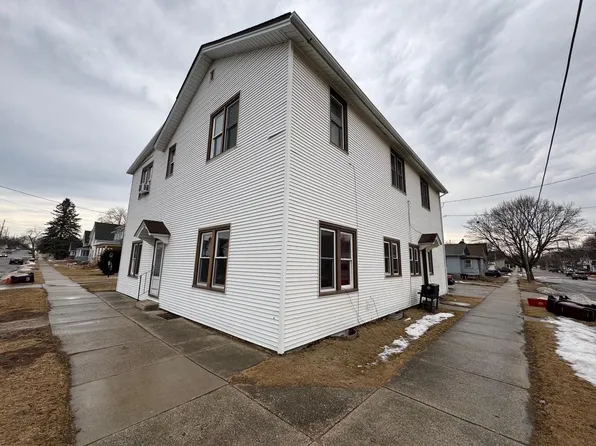 1202 South 13th STREET, Manitowoc, WI 54220