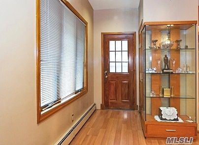 3rd image of 43 W Seaman Ave