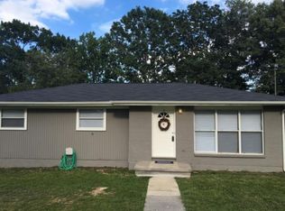1010 W Circle Dr, Rossville, GA 30741