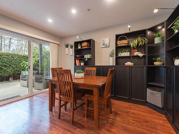 5th image of 5711 Ebbtide St #111
