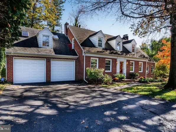 209 Willow Ave, Camp Hill, PA 17011