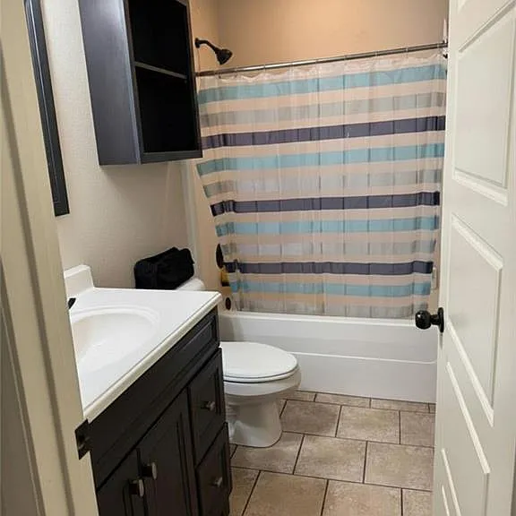1217 N Stephens Ave — Photo 8