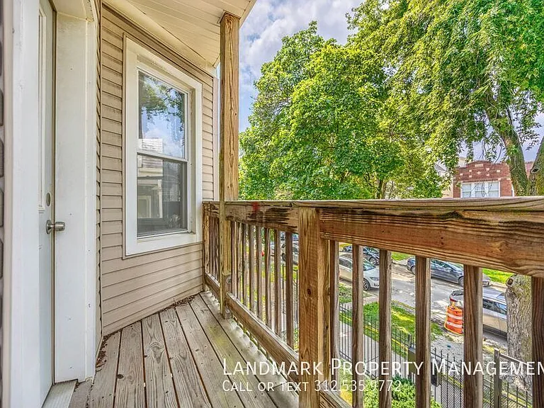 2947 N Avers Ave #2 — Photo 19