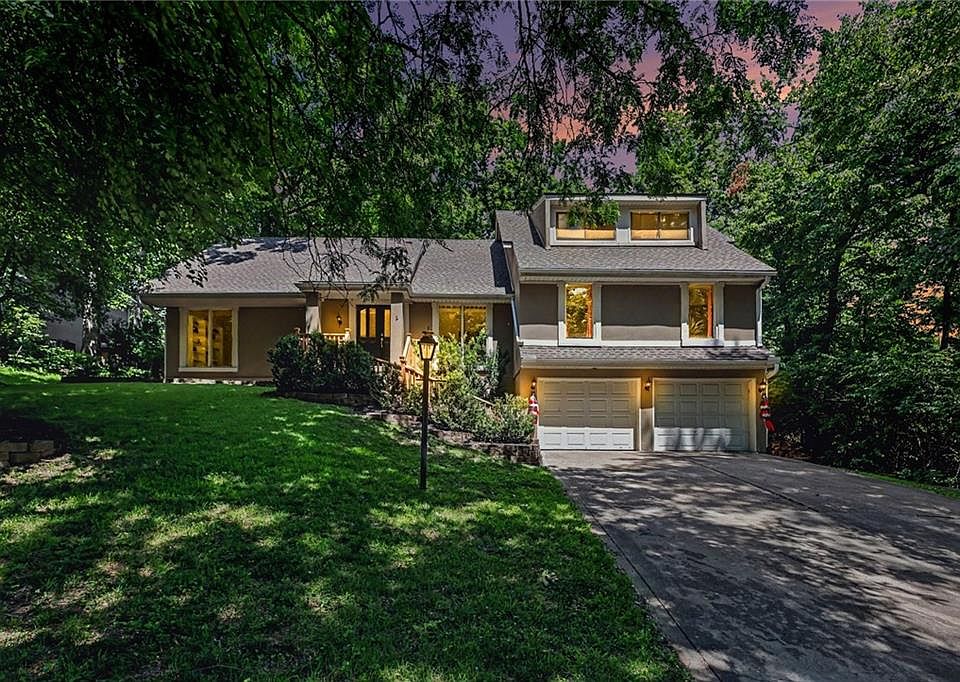 1st image of 4113 NW Claymont Dr