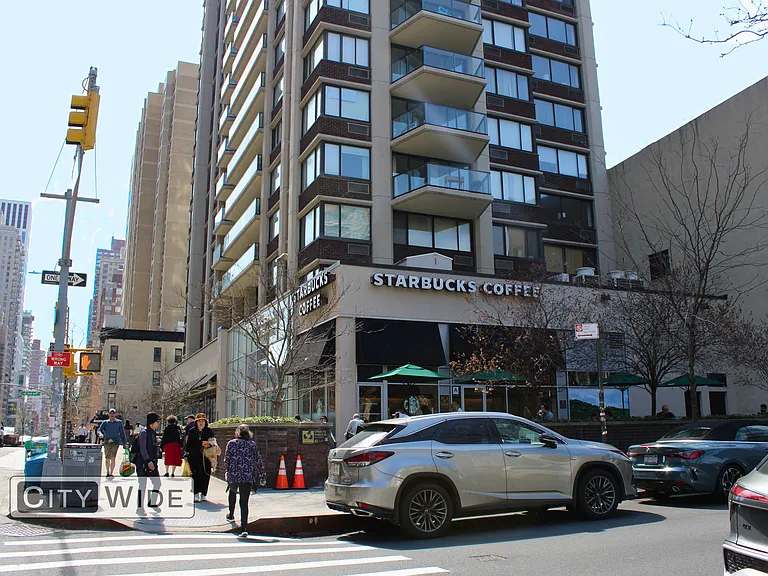 216 E 85th St #2C — Photo 6
