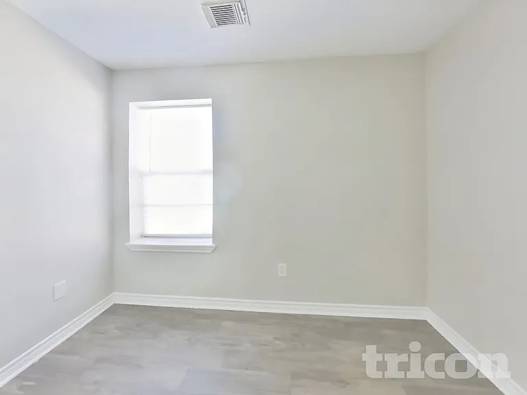 3522 Tangerine St — Photo 8