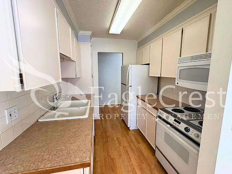 364 Catherine St #M1 — Photo 23