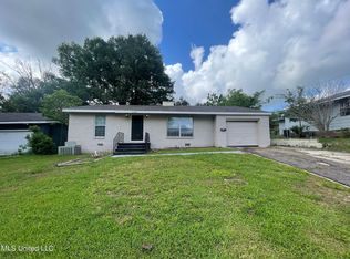 1441 School Park St, Jackson, MS 39213