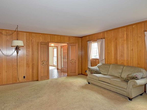 3rd image of 7100 Olive St